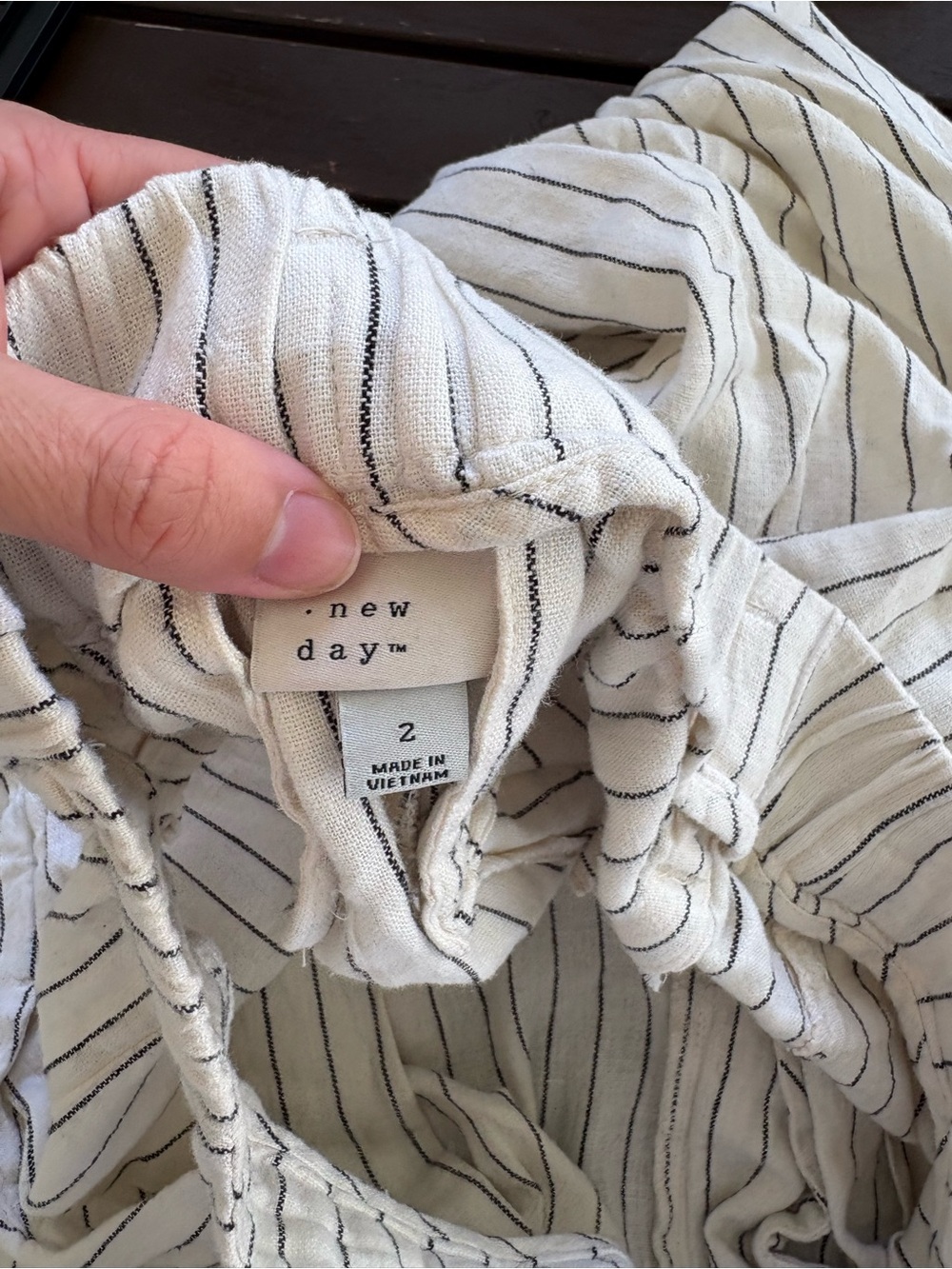 New Day Women’s Size 2 Linen Blend Striped Wide Leg Pants Cream Black Coastal - Picture 4 of 5